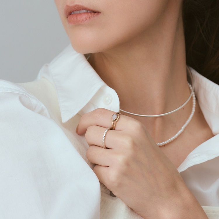 agete�i�A�K�b�g�j�̃V���b�v�j���[�X�u���������d�˂�J���[�Y�����O�̖��́v