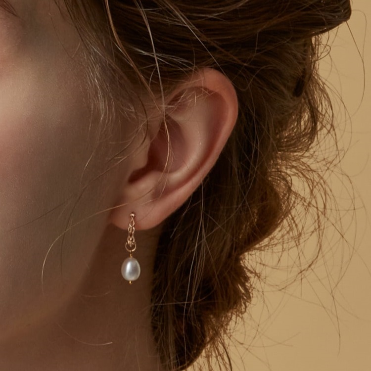 agete�i�A�K�b�g�j�̃V���b�v�j���[�X�u��؂ȏu�ԂɊ��Y���A�����̋P���v