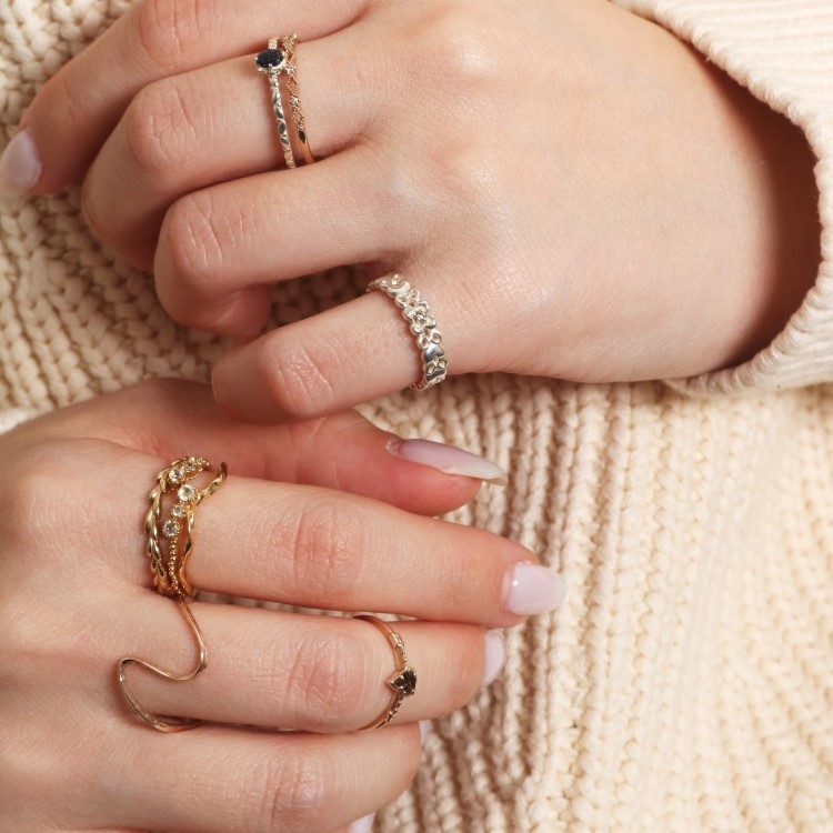 NOJESSimWFXj̃Vbvj[XuyTrick Ringzv