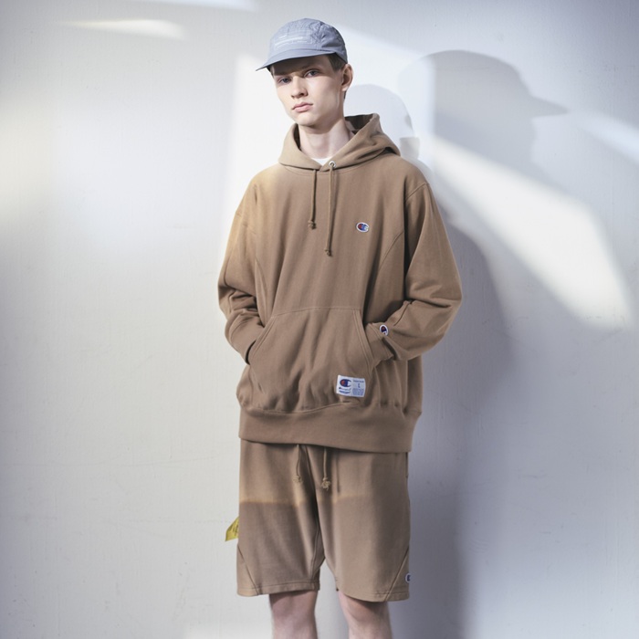 UNDERCOVER�i�A���_�[�J�o�[�j�̃V���b�v�j���[�X�uRESTOCK NOTICE Champion x UNDERCOVER�v