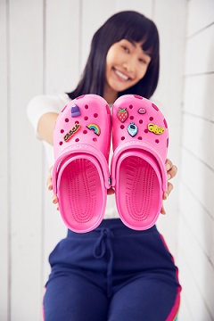 Crocs クロックスのトピックス Crocs クロックス Zozotownに待望のジビッツチャーム発売開始 Zozotown