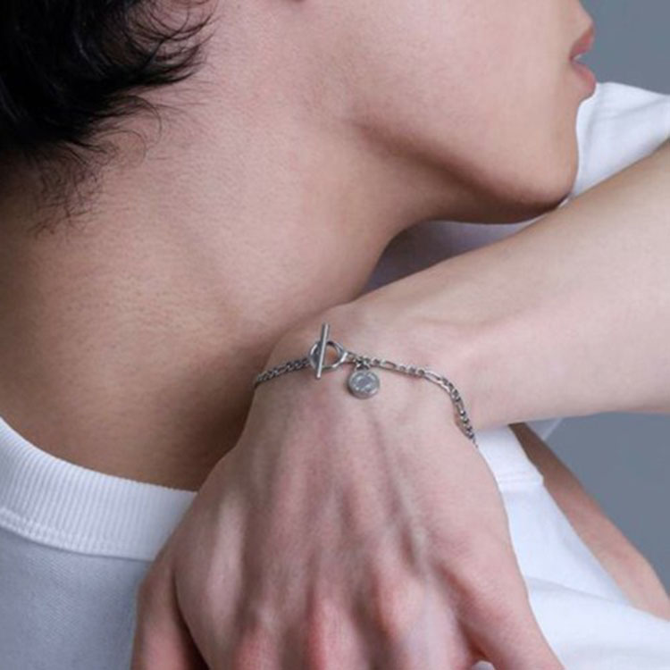 SETUP7�i�Z�b�g�A�b�v�Z�u���j�̃V���b�v�j���[�X�u�t�R�[�f�ɐ��������V���o�[�A�N�Z�T���[���W�v