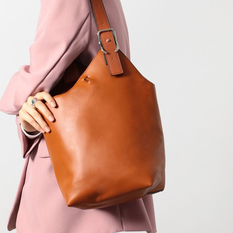 SETUP7�i�Z�b�g�A�b�v�Z�u���j�̃V���b�v�j���[�X�u�{�v�̂悤�ȍ���������y�Ɋy���߂�PU���U�[�o�b�O�v