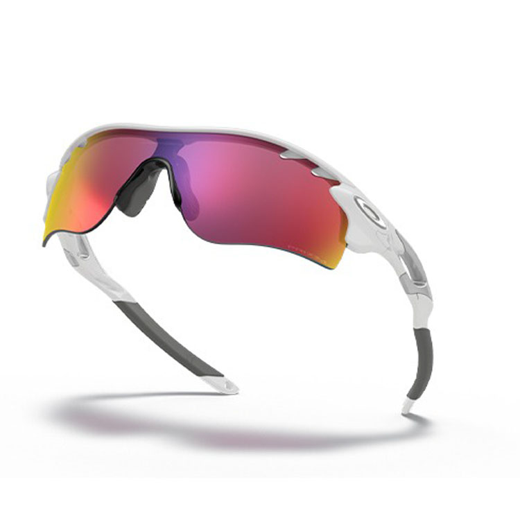 LUXOTTICA�i���b�N�X�I�e�B�J�j�̃V���b�v�j���[�X�u�l�C�X�|�[�c�T���O���XRADARLOCK PATH���^�C���Z�[���ɁI�v