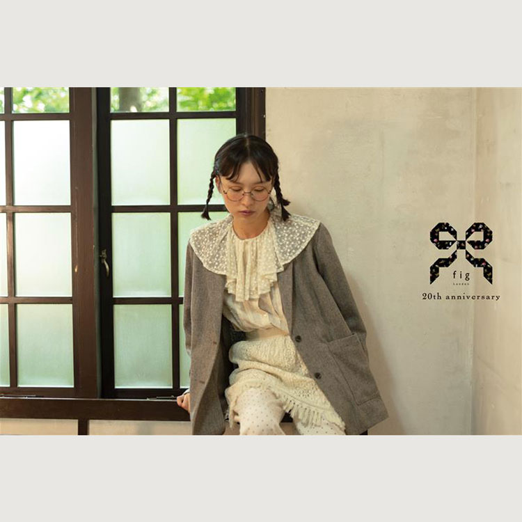 【美品】フィグロンドン　Carol bolero　ホワイト fig London（フィグロンドン） ブラウス シャツ Carol bolero