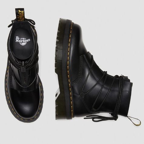 UNISEX S/M 新品 Dr.Martens JADON HARNESS 8ホールブーツ