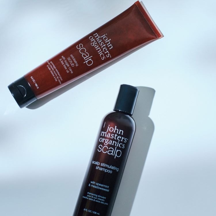 john masters organics｜ジョンマスターオーガニックのトピックス「【ムシムシする日のシャンプーに】さっぱり爽やか頭皮用シュガースクラブと大人気ミントシャンプー」  - ZOZOTOWN