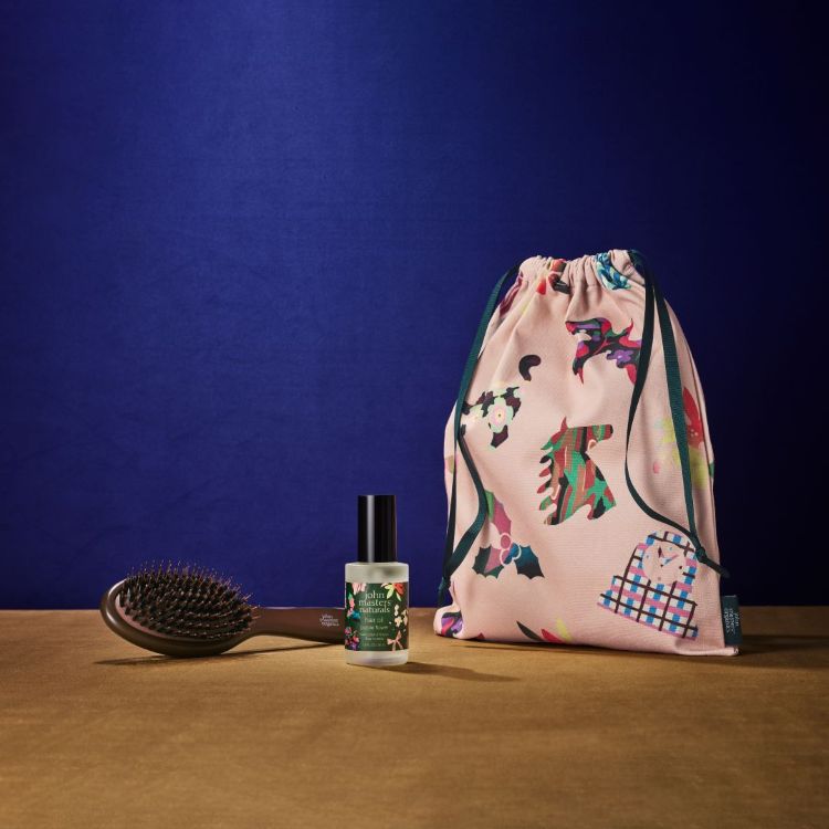 john masters organicsiW}X^[I[KjbNj̃Vbvj[XuwAuVMtgTĂɁBHolidayВtRtv