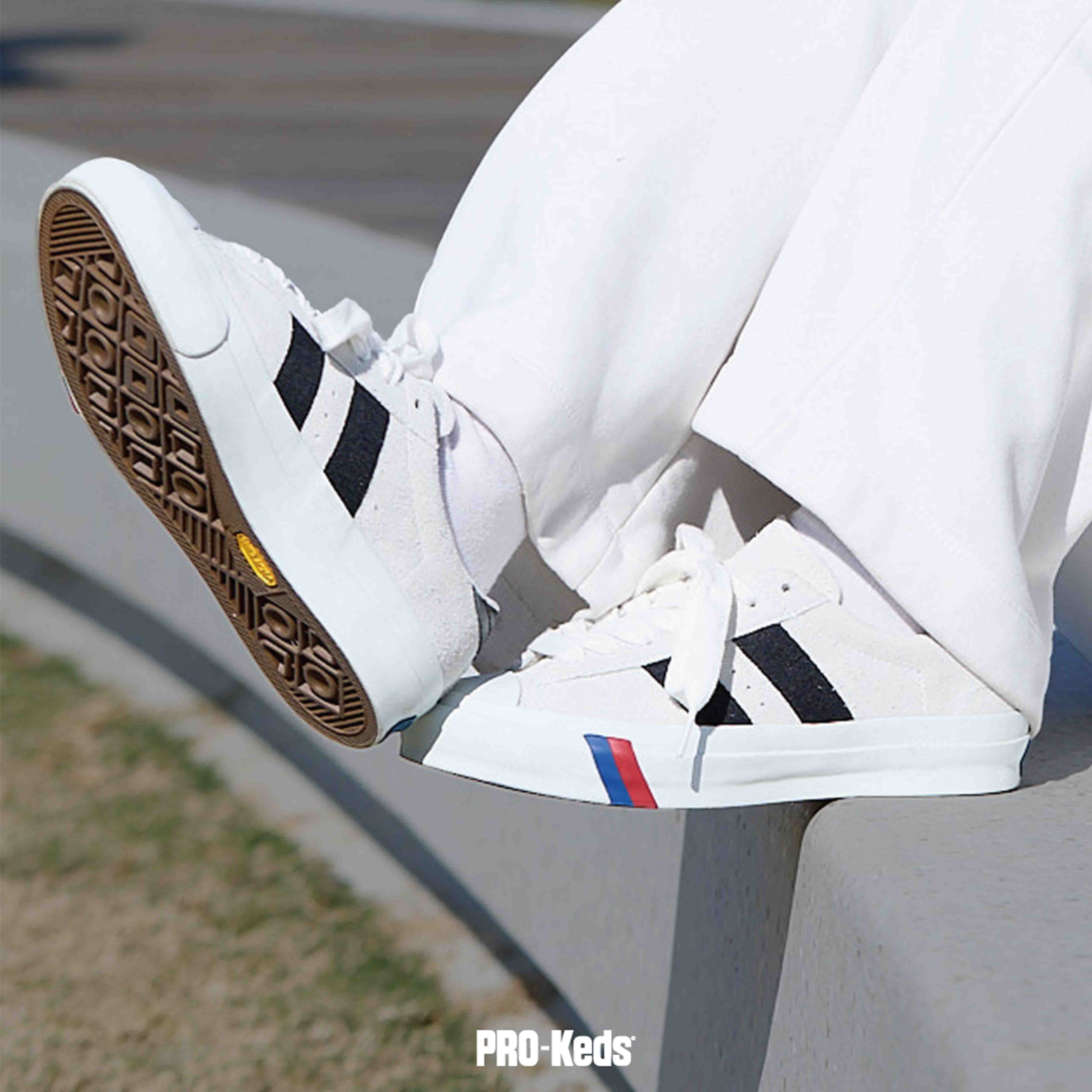 BMS�i�r�[�G���G�X�j�̃V���b�v�j���[�X�u�yPRO-Keds�z����𒴂��Ĉ�����閼��uROYAL PLUS�v�X�G�[�h���f���v