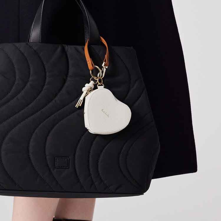 Paul Smith｜ポール・スミスのトピックス「マルチチャーム」 - ZOZOTOWN