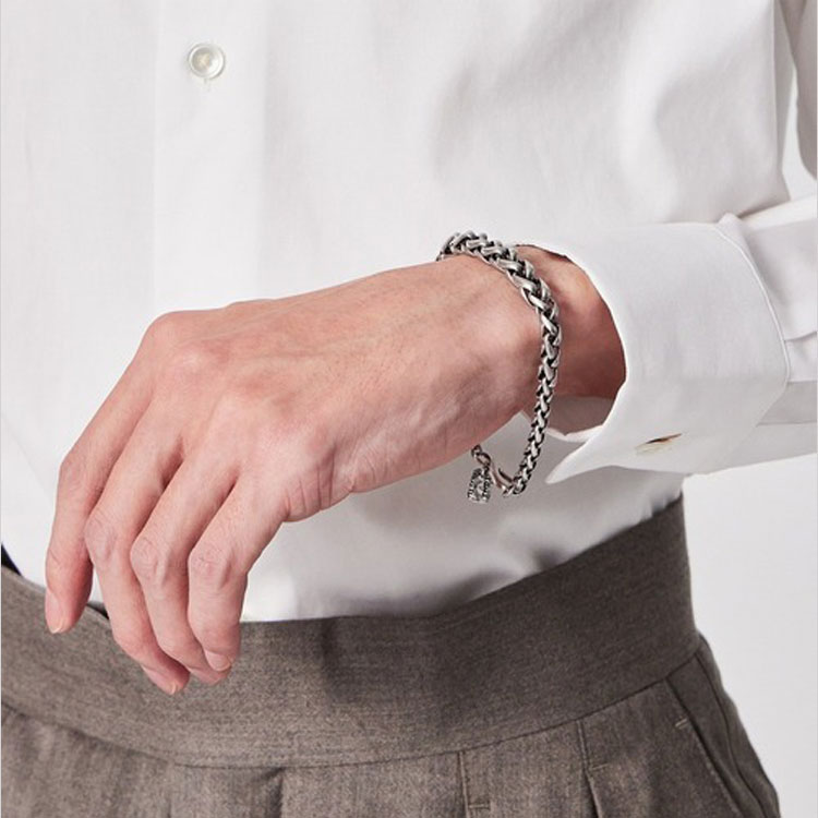 Paul Smith�i�|�[���E�X�~�X�j�̃V���b�v�j���[�X�u�R�[�f�B�l�[�g�����������N�A�b�v������A�V��W���G���[ �v