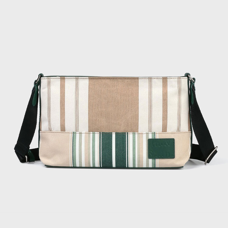 Paul Smith�i�|�[���E�X�~�X�j�̃V���b�v�j���[�X�u���킩�烌�W���[�܂ŁB�X�g���C�v���ڂ��䂭�ŏ{�o�b�O�v