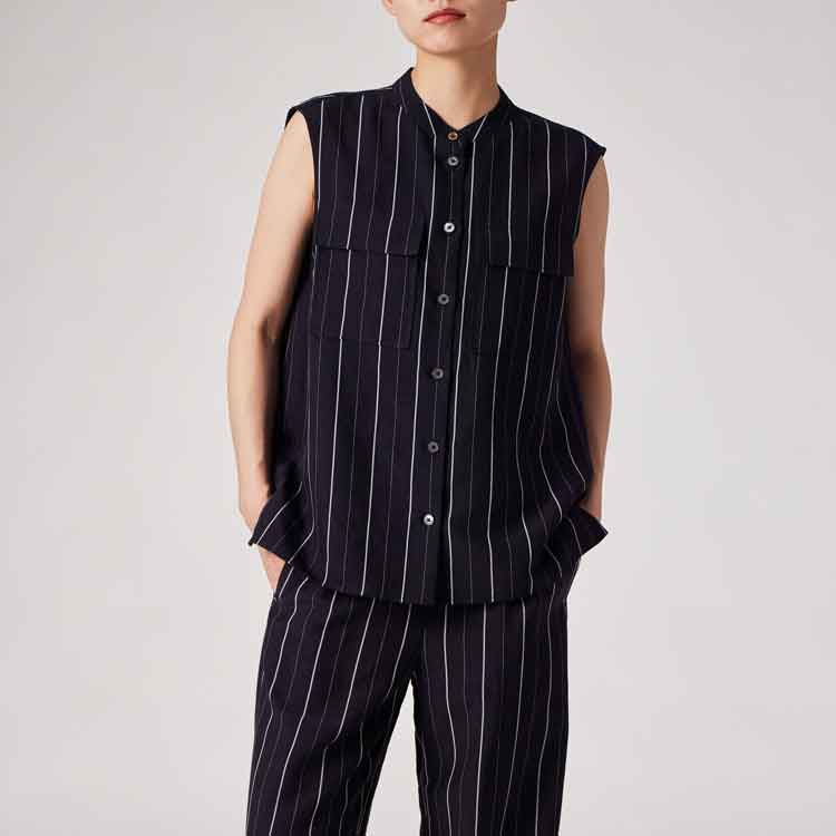 Paul Smith�i�|�[���E�X�~�X�j�̃V���b�v�j���[�X�u�uNew�v�V���v���Ȏ菑�����̃X�g���C�v�V���[�Y�v