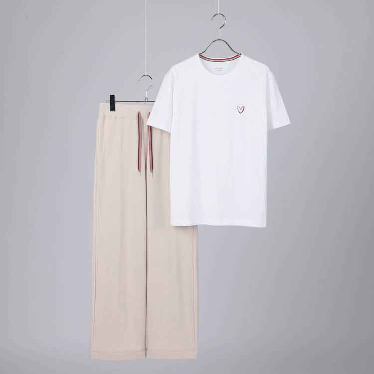 Paul Smith�i�|�[���E�X�~�X�j�̃V���b�v�j���[�X�u�������ł̃I�t�^�C����L���ɂ���A�S�n�悢�E�F�A��G�݂������v