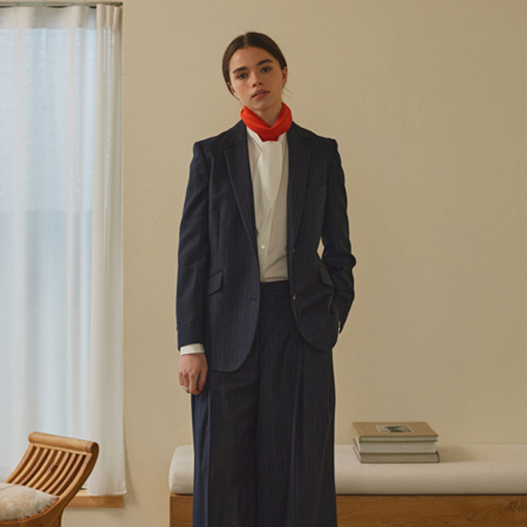 Paul Smith�i�|�[���E�X�~�X�j�̃V���b�v�j���[�X�u�i�i��Z���A�H�̃e�[���[�h�X�^�C���v