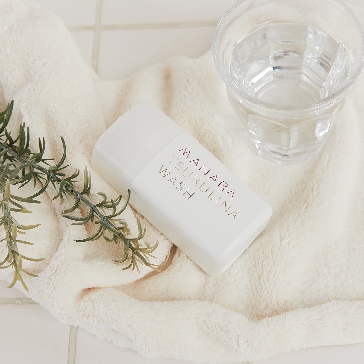 Manara マナラのトピックス 小鼻の白いポツポツやあごのザラつきが気になる そんな方には粒タイプの酵素洗顔がおすすめ Zozotown