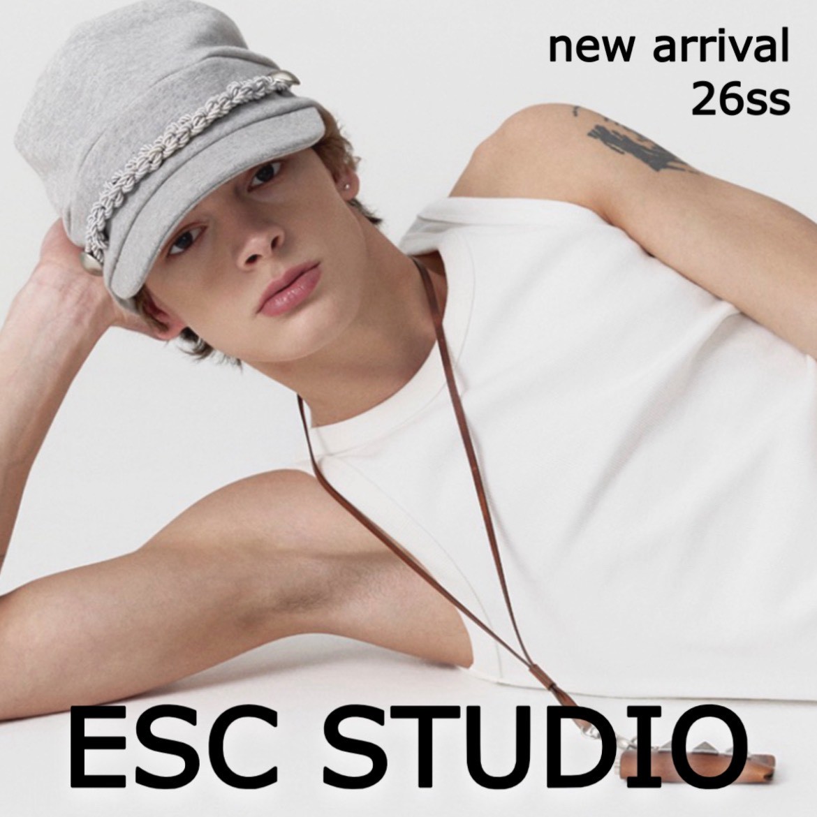トップス ESCSTUDIO chikashitsuplus Never mind the XU / Chikashitsu+｜ネバーマインド ザ エックスユー