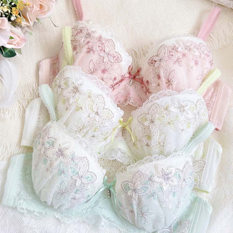 Risa Magli�i���T�}���j�̃V���b�v�j���[�X�u�y���炫��P���V��z���[�ɒ����������W�F���[�v