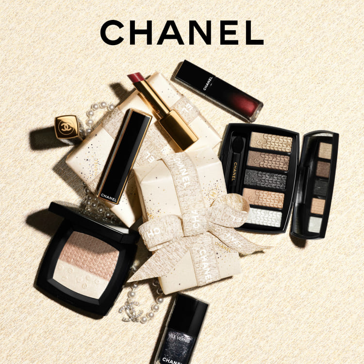 CHANEL シャネル   限定コスメ　ホリデーメークアップコレクション