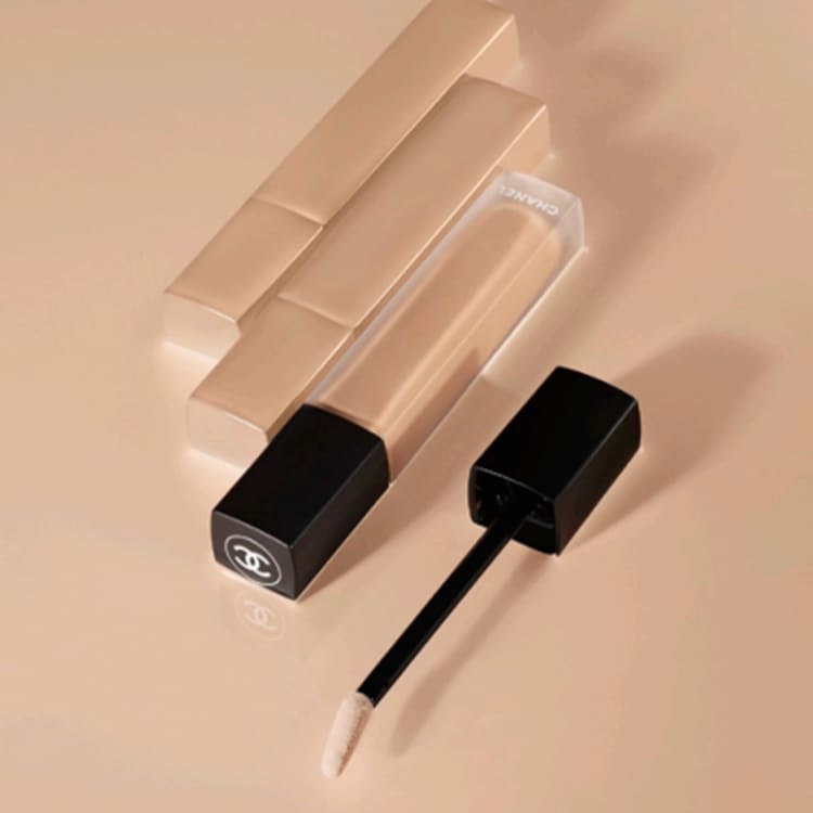 ウルトラ ル タン コンパクト パウダリー ファンデーション（長時間