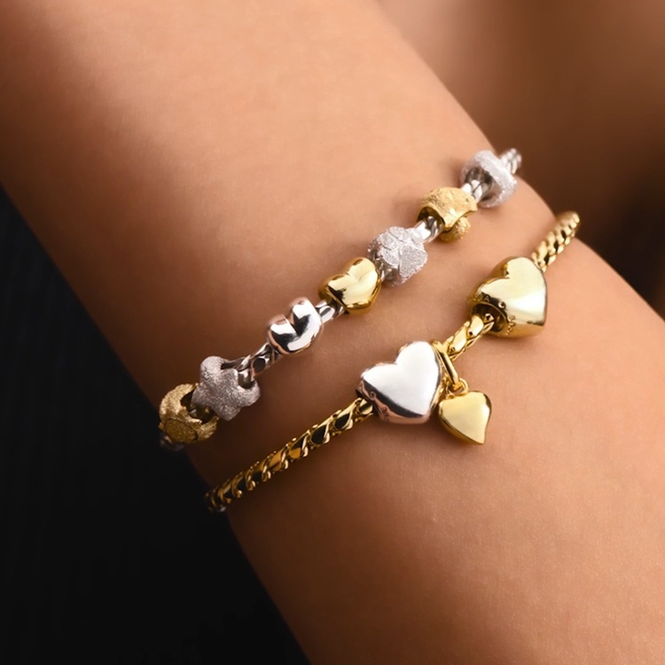 Pandora｜パンドラのトピックス「ミニチャーム＆ブレスレット