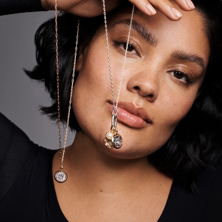 スパークリング インフィニティ コリエ ネックレス （シルバー