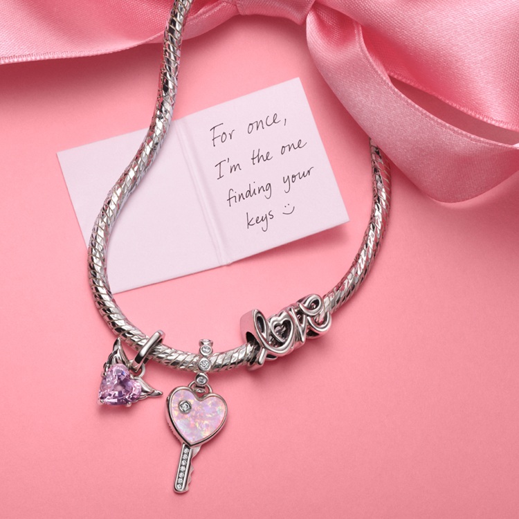 Pandora�i�p���h���j�̃V���b�v�j���[�X�u�V��W���G���[�yPandora�z�v