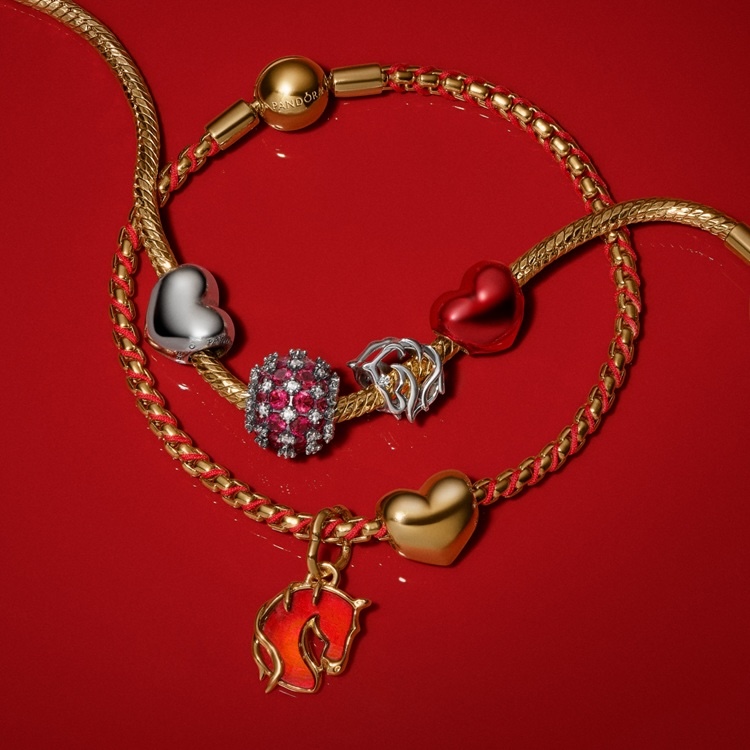 Pandora�i�p���h���j�̃V���b�v�j���[�X�u�J���[�n�[�g�A�N���b�v�A�����[�m�K���X�yPandora�z�v