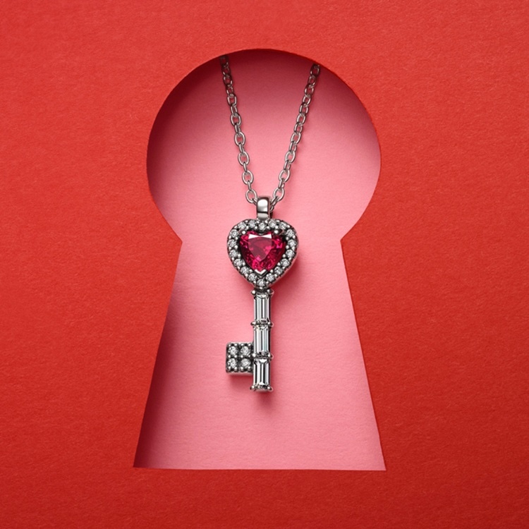 Pandora�i�p���h���j�̃V���b�v�j���[�X�u�p�h���b�N���L�[���`�[�t�yPandora�z�v