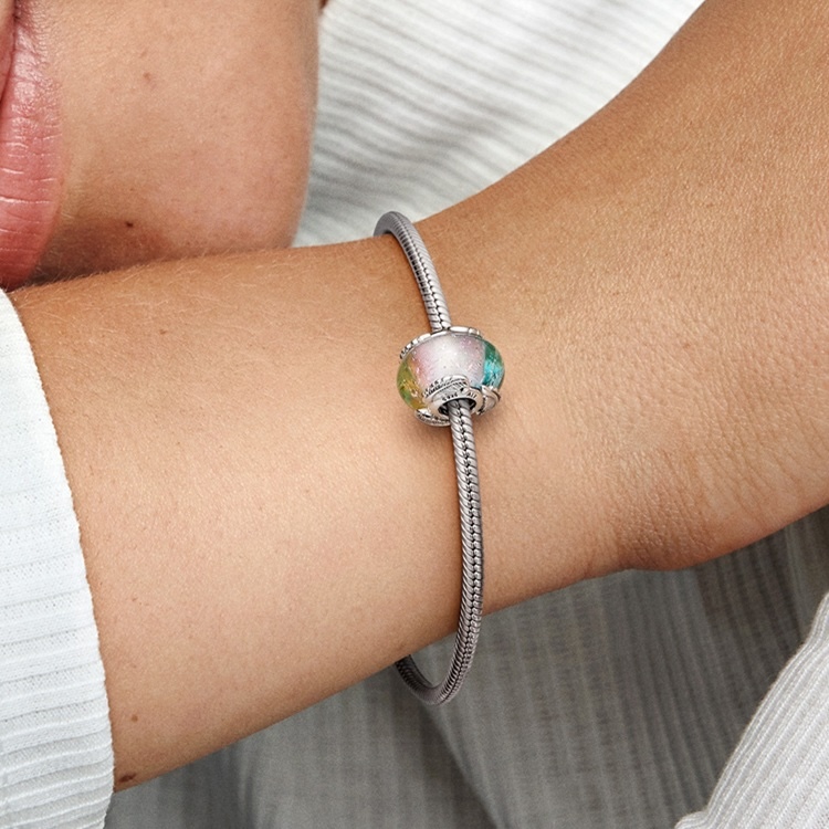 Pandora�i�p���h���j�̃V���b�v�j���[�X�u�����[�m�K���X�`���[���yPandora�z�v