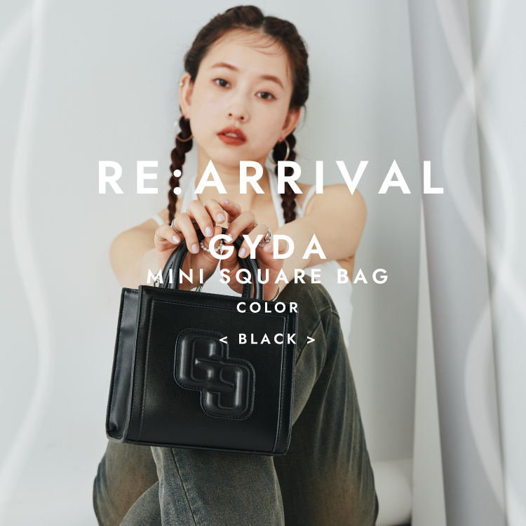 ELGAESiGQCXj̃Vbvj[XuGYDA | CHAIN SHOULDER MINI SQUARE BAGv
