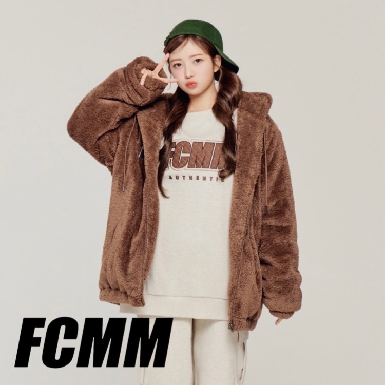 IVE レイ トレカ入り商品】CLUB PIPING SHORT PADDING JUMPER/クラブパイピングショートジャンパー（ダウンジャケット/コート）｜FCMM（エフシーエムエム）のファッション通販  - ZOZOTOWN