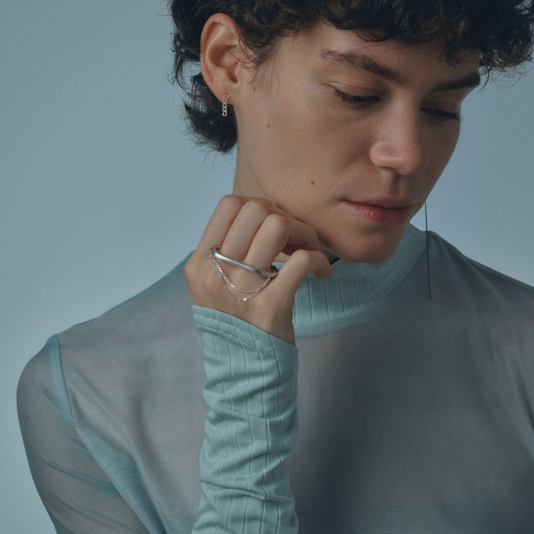 and cloud�i�A���h�N���E�h�j�̃V���b�v�j���[�X�u�茳�̎���ɂȂ�A�C�e���y�_�u�������O�z�v