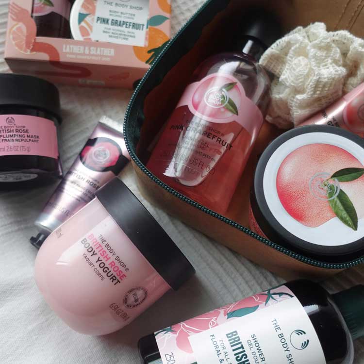 THE BODY SHOP 3つセット ストロベリー 新品未使用 - ボディソープ