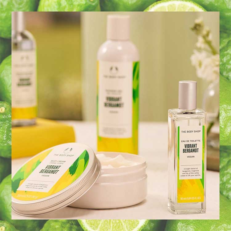 THE BODY SHOP�i�U�{�f�B�V���b�v�j�̃V���b�v�j���[�X�u���V�g���X�t���[�������}�O�m���A�A�X�Y�����őt�ł鍁�� �v