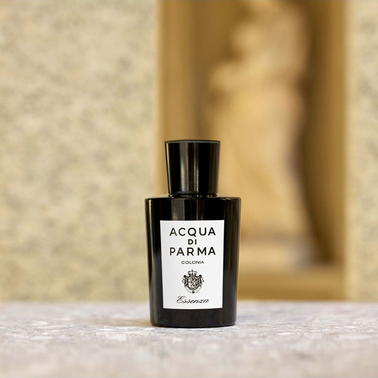 ブルー メディテラネオ マンダリ―ノ オーデトワレ 30mL（香水