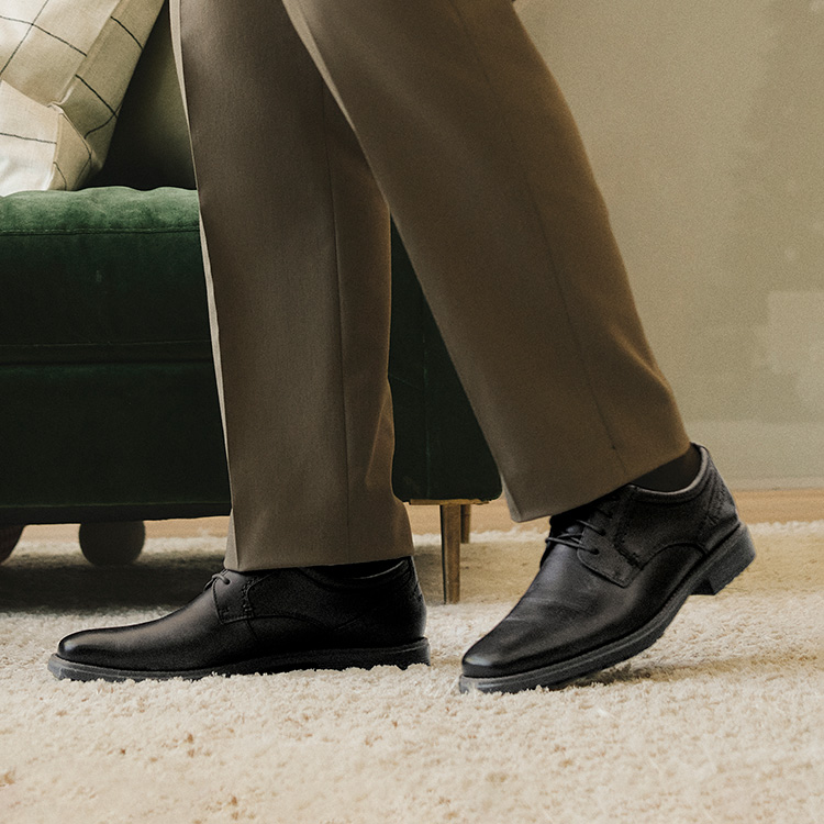 ROCKPORT�i���b�N�|�[�g�j�̃V���b�v�j���[�X�u�yROCKPORT�z�v���~�A�����U�[�A�b�p�[�̍ŏ㋉�h���X�V���[�Y�R���N�V�����v