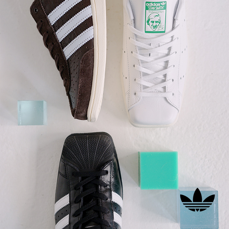 adidas Flagship Store�i�A�f�B�_�X �t���b�O�V�b�v �X�g�A�j�̃V���b�v�j���[�X�u�y�A�f�B�_�X�����z�X�N�G�A�g�D�V���[�Y�v