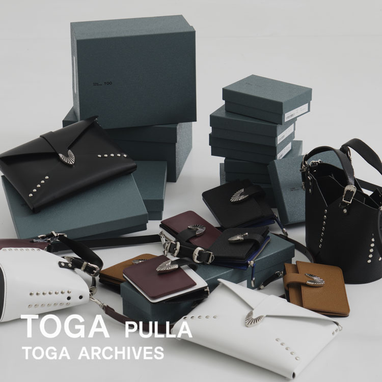 TOGA PULLA/トーガプルラ】Concho leather bangle/コンチョレザー 
