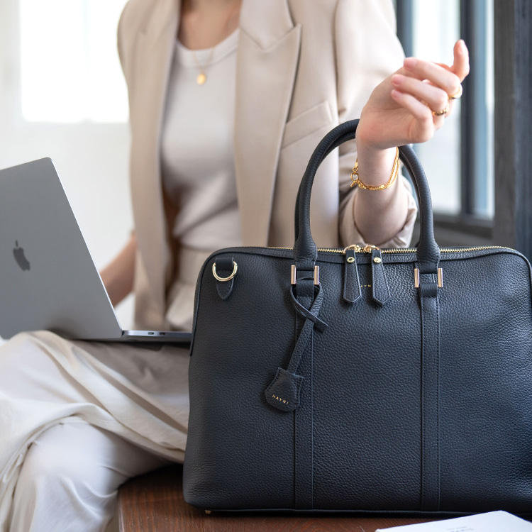 HAYNI�i�w�C�j�j�̃V���b�v�j���[�X�u�yHAYNI (�w�C�j)�z�V�N�́A�V�����o�b�O�ƈꏏ�ɁB�v