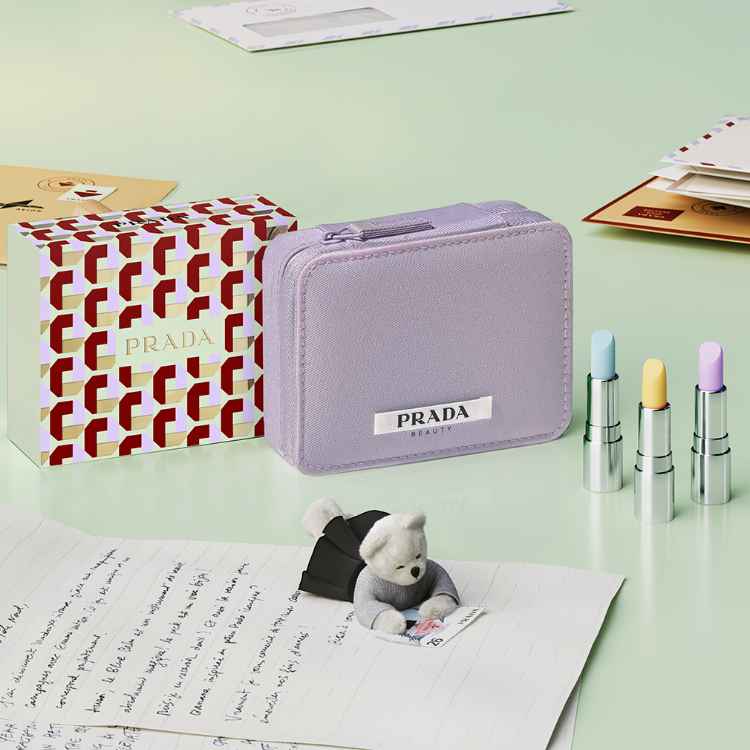 PRADA BEAUTY�i�v���_ �r���[�e�B�j�̃V���b�v�j���[�X�u�v���_ �r���[�e�B ����L�b�g�v