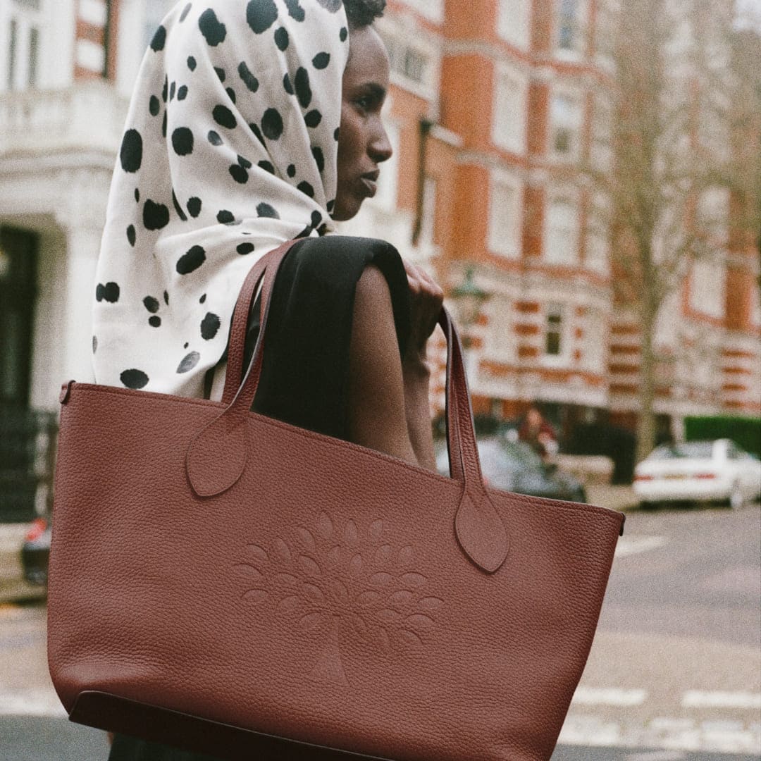 Mulberry�i�}���x���[�j�̃V���b�v�j���[�X�u�y�}���x���[�z�V�[����I�΂Ȃ������̃c���[ �g�[�g�v