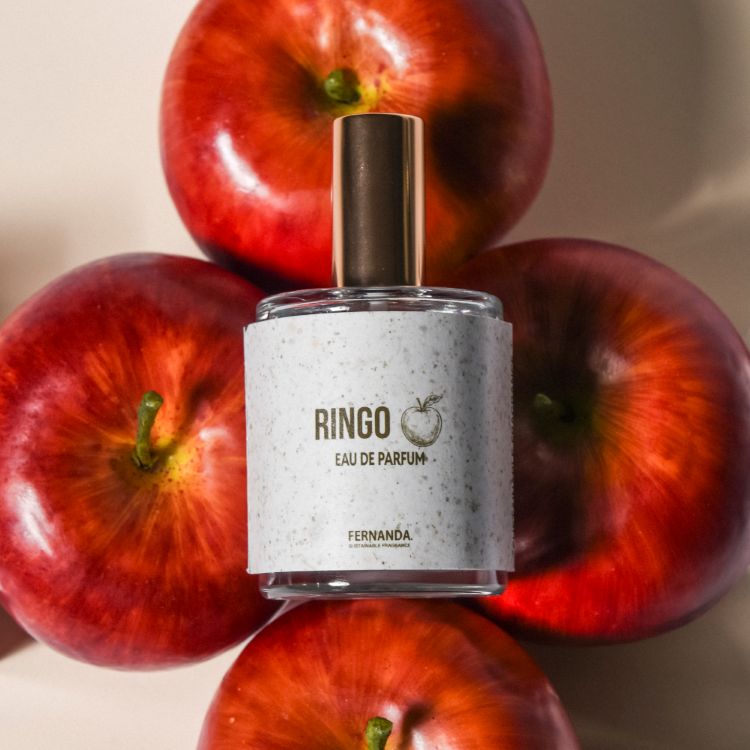 FERNANDA｜フェルナンダのトピックス「まるでもぎたてのようなリンゴの