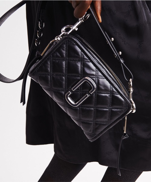 MARC JACOBS｜マークジェイコブスのトピックス「新作「THE QUILTED SOFTSHOT/ザ キルテッド ソフトショット」はもうチェックした？」  - ZOZOTOWN