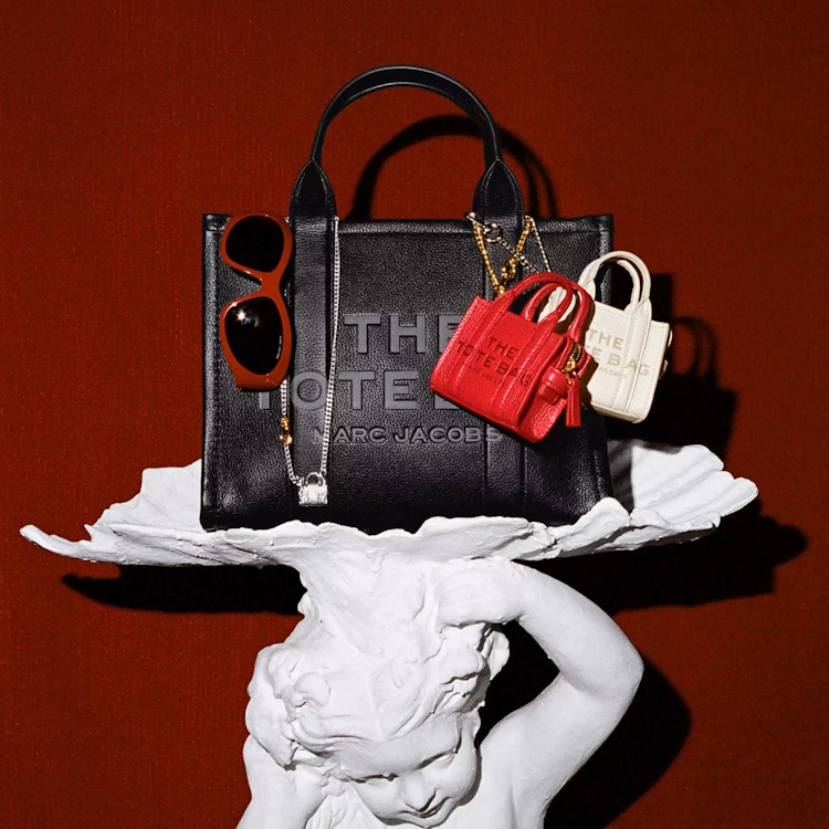 1円 ■美品■ MARC BY MARC JACOBS マークバイマークジェイコブス ロゴ レザー トートバッグ ショルダー 肩掛け ブラック系 D8644uI 本物マークジェイコブス本革レザーミニショルダーバッグボディー