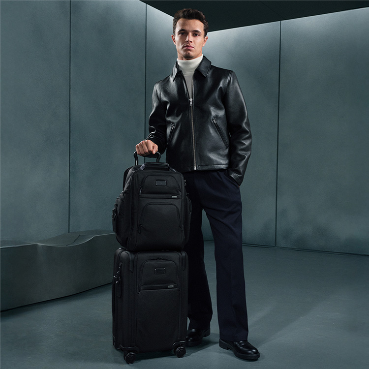 TUMI�i�g�D�~�j�̃V���b�v�j���[�X�u�qNEW ARRIVALS�r������ TUMI ALPHA �R���N�V�����v