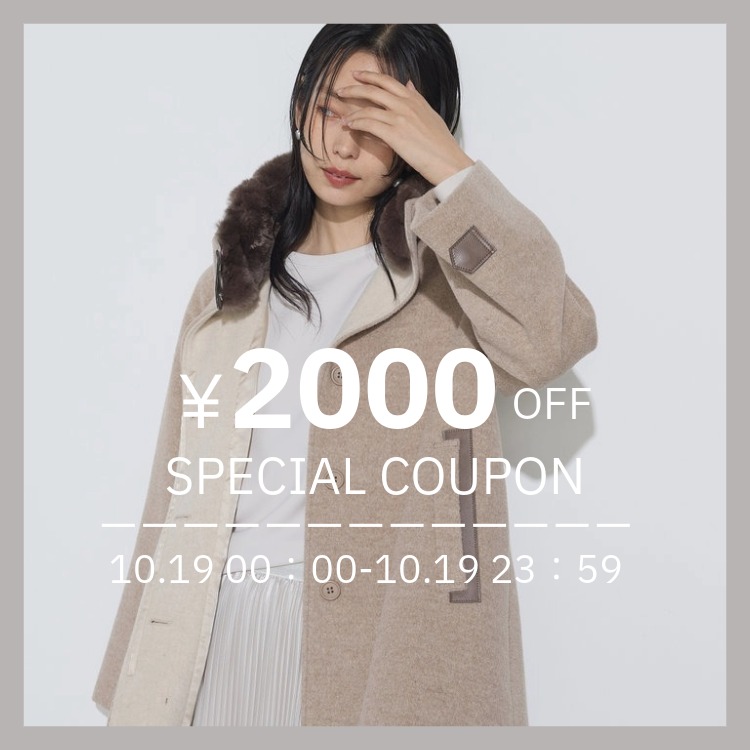 COMME CAiRTj̃Vbvj[Xu2000N[|zMIbCOMME CAv