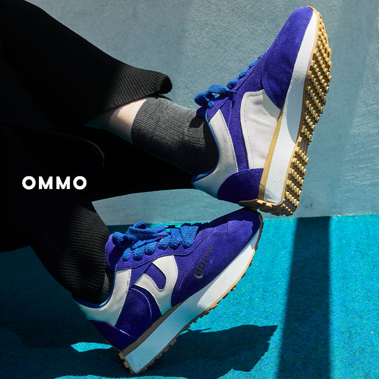 OMMO�i�I�[�G���G���I�[�j�̃V���b�v�j���[�X�u�H�̃X�^�C�����O�Ɏ����ꂽ���AOMMO�̃X�j�[�J�[�v