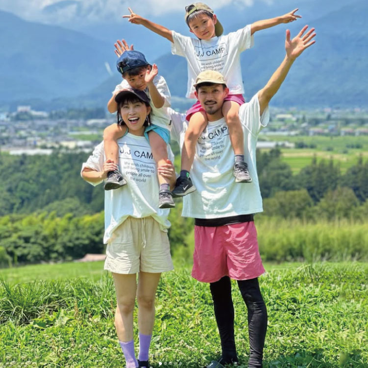 ROBE FAMILLE�i���[�u�t�@�~�[���j�̃V���b�v�j���[�X�u�Ƒ��݂�ȂŊy���ށ�J.J camp�����N�R�[�f�v