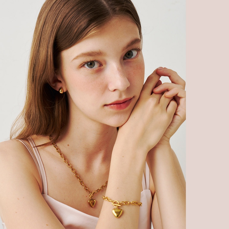 USAGI EDITION�i�E�T�M�G�f�B�V�����j�̃V���b�v�j���[�X�uSummer Accessories Collection�v